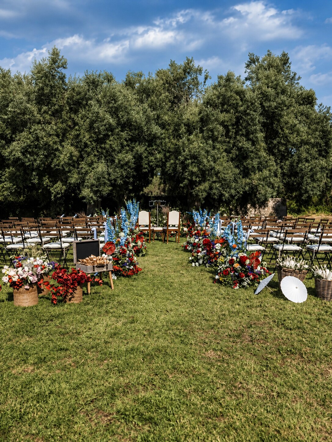 Allestimento per matrimonio sul prato del Carosello dei Baroni